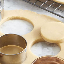 Load image into Gallery viewer, Indian Kenyan Biscuits Tin